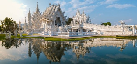 Téléchargez les photos : White Temple Chiang Rai Thailand, Wat Rong Khun , Chiang Rai, Northern Thailand. - en image libre de droit
