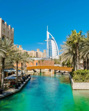 Foto de Burj al Arab vio desde Madinat Jumeirah, Dubai Emiratos Árabes Unidos febrero 2020 - Imagen libre de derechos