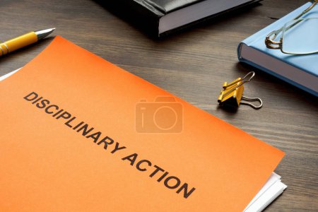 Téléchargez les photos : Disciplinary action documents for hr on desk. - en image libre de droit
