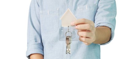 Foto de Agente inmobiliario entregando llaves de la casa en mano - Imagen libre de derechos