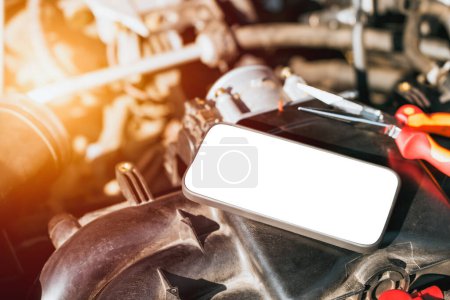 Engine Bay Insights. Smartphone Assisted Car Diagnosis
