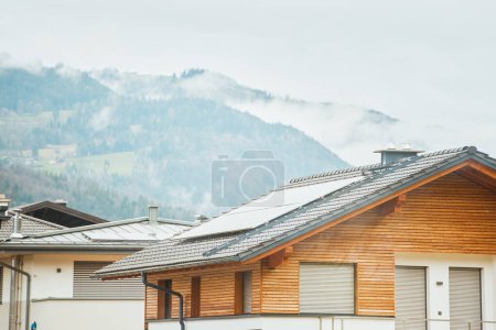 Eco-Friendly Home Draws Power from Alpine Sun