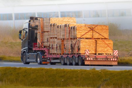 Industrial Cargo Delivery für Bauarbeiten