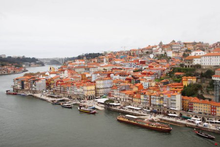 Téléchargez les photos : Architecture dans la ville de Porto, Portugal - en image libre de droit