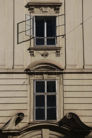 Téléchargez les photos : Architecture classique dans la ville de Vienne - en image libre de droit