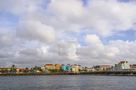 Foto de Pintoresca vista del centro de Willemstad - Curazao - Caribe - Imagen libre de derechos
