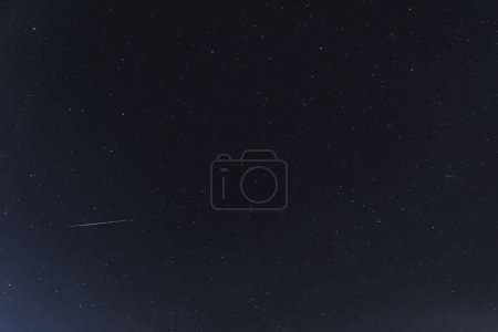 Foto de Hermoso cielo nocturno con estrellas - Imagen libre de derechos