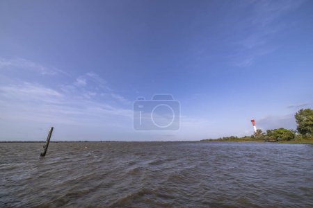 Foto de Paisaje en el río Elba alrededor de Hamburgo, Alemania - Imagen libre de derechos