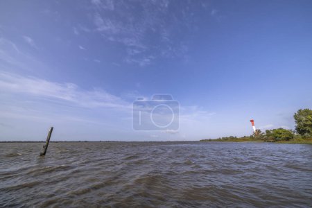Foto de Paisaje en el río Elba alrededor de Hamburgo, Alemania - Imagen libre de derechos