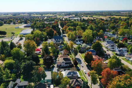 Foto de Una escena aérea de Waterford, Ontario, Canadá en el otoño - Imagen libre de derechos