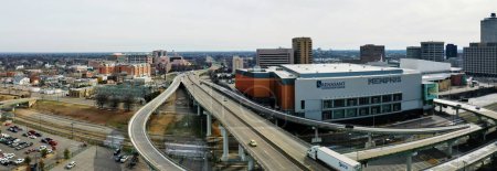 Téléchargez les photos : Memphis, Tennessee, États-Unis- 2 février 2023 : Panorama aérien du Renasant Convention Center à Memphis, Tennessee, États-Unis - en image libre de droit