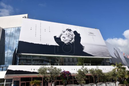 Téléchargez les photos : France, Côte d'Azur, Cannes, affiche officielle du 76ème Festival International du Film, cette année l'actrice choisie est l'artiste française Catherine Deneuve dans le film La Chamade. - en image libre de droit
