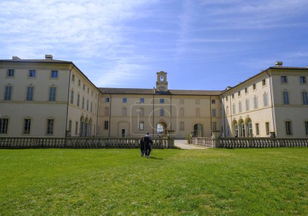 Foto de Abril 2023 Busseto, Parma, Italia: Edificio en el territorio del Museo Nacional de Giuseppe Verdi en Villa Pallavicino - Imagen libre de derechos