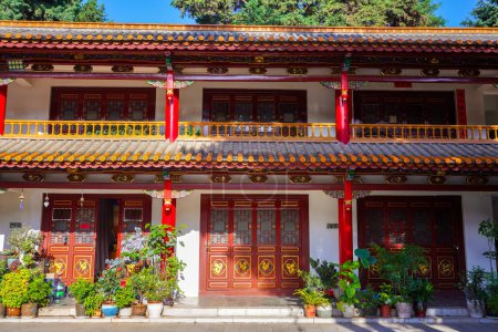 Téléchargez les photos : KUNMING, CHINE - 02 OCT 2023 - Yuantong Kunming Temple du Yunnan, Chine. - en image libre de droit