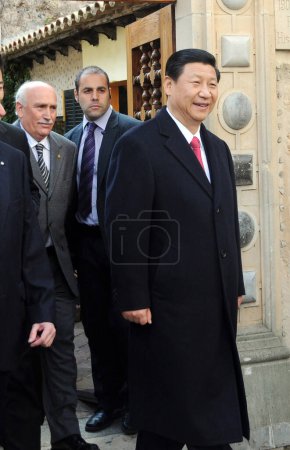 Foto de El actual presidente de China, Xi Jinping, durante una visita a Mallorca, España, en 2010 cuando era vicepresidente, acompañado por otros políticos chinos y españoles. - Imagen libre de derechos