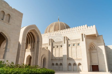 Foto de Gran Mezquita del Sultán Qaboos en Mascate, Omán, Oriente Medio - Imagen libre de derechos