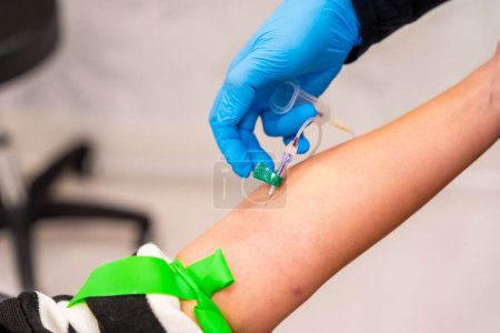 Medical procedure to extract blood sample from a patient in a beauty treatment clinic