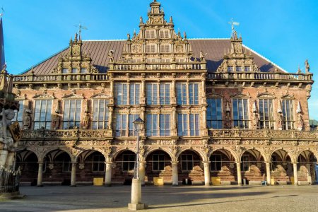 Foto de Marktplatz o plaza del mercado en el centro histórico de la ciudad hanseática medieval de Bremen, Alemania Jily 15, 2021. - Imagen libre de derechos