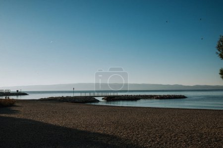 Foto de Hermosa vista del mar y la playa de arena - Imagen libre de derechos