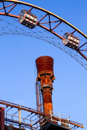 Téléchargez les photos : Stillgelegtes Riesenrad auf der Kokerei der Zeche Zollverein in - en image libre de droit