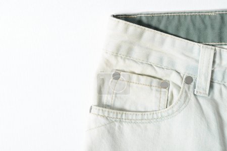 Téléchargez les photos : Gros plan poche d'un jean. - en image libre de droit