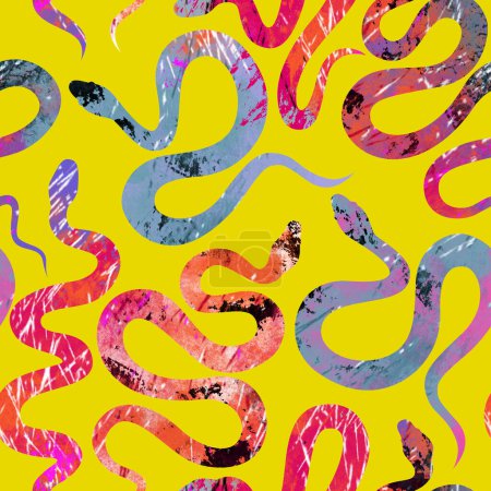 Téléchargez les photos : Seamless pattern with bright snakes on a yellow background. - en image libre de droit