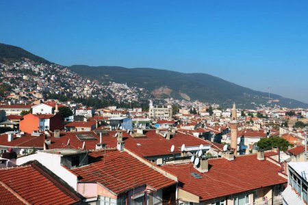 Téléchargez les photos : Vue générale de la ville de Bursa, capitale de l'Empire ottoman depuis 130 ans - en image libre de droit
