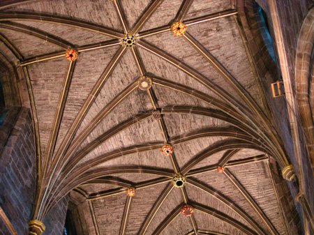 Téléchargez les photos : Voûte en pierre dans la chapelle Thistle dans la cathédrale St Giles à Édimbourg Old Town, Écosse, Royaume-Uni - en image libre de droit