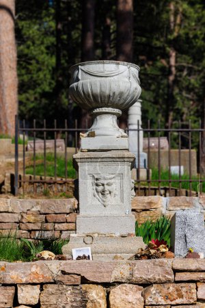 Photo for Mount Moriah Cemetery, Deadwood, South Dakota, USA  - May 19 2023: Calamity Janes gravesite in Deadwood, South Dakota. - Royalty Free Image