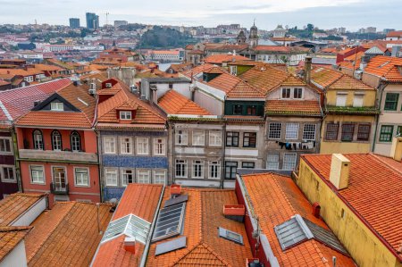 Foto de Vista aérea de la ciudad de Oporto en Portugal, vista diurna - Imagen libre de derechos