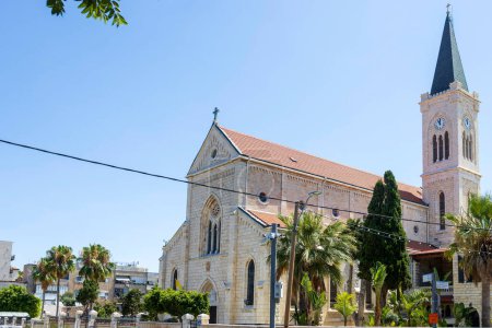 Téléchargez les photos : TEL AVIV, ISRAEL - 26 juin 2022 : Église luthérienne Emmanuel dans la colonie américaine de Tel-Aviv-Jaffa - en image libre de droit