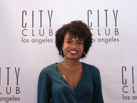 Foto de Los Angeles, CA - 22 de octubre de 2023: The Association of Black Women Physicians Honoring Mayor Bass. El evento se llevó a cabo en el City Club en Los Ángeles, y contó con la asistencia de médicos, obras de salud y becarios. - Imagen libre de derechos