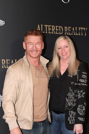 Téléchargez les photos : Los Angeles, CA - 17 février 2024 : Evènements sur le tapis rouge pour la première de Altered Reality, un film d'horreur, au Regal Theater à LA Live. - en image libre de droit