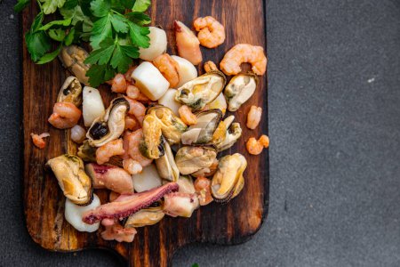 Photo for Seafood cocktail food salad shrimp, mussel, scallop, octopus meal snack on the table copy space food background rustic top view - Royalty Free Image