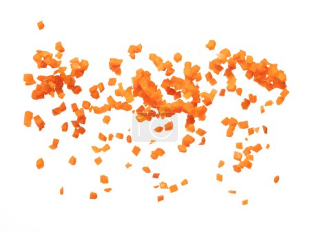 Téléchargez les photos : Carrot fresh fly float in Air turn to Cube dice shape. Beta Carotene orange color in Carrot is good health. Many Dice cube carrot flying throw up in Air. White background isolated, high speed - en image libre de droit
