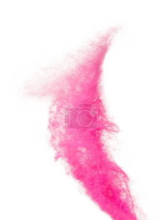 Foto de Tormenta de arena rosa desierto con viento soplo giro giran alrededor. Tormenta de tornado de arena rosa con viento fuerte. Círculo de arena fina alrededor, fondo blanco objeto de elemento de partícula de lanzamiento aislado - Imagen libre de derechos