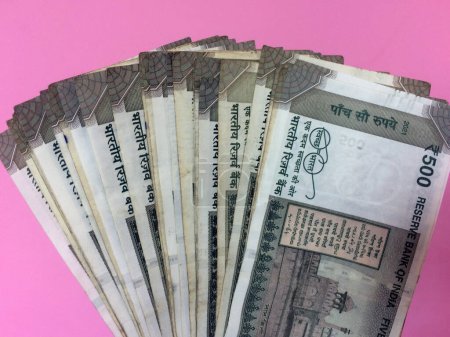 Foto de Bundel of Five Hundred Rupees Notes India - Imagen libre de derechos