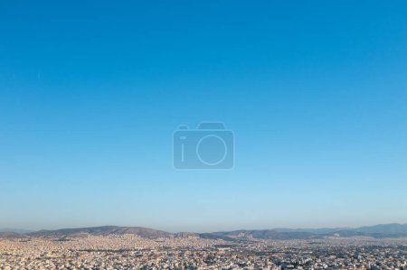 Téléchargez les photos : Paysage urbain d'Athènes : une perspective légèrement tournée sur la beauté architecturale. Photo de haute qualité - en image libre de droit
