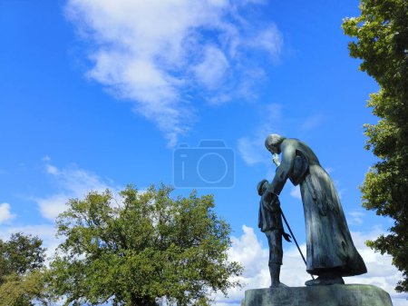 Statue von Saint jean marie vianney trifft Antoine Givre, den heiligen Priester von ars, Frankreich