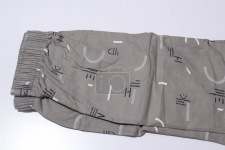 Foto de Pantalones cortos de salón de color gris masculino aislados sobre fondo blanco - Imagen libre de derechos