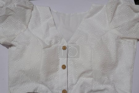 Foto de Mujer Casual algodón puro Readymade Blusa aislada sobre fondo blanco - Imagen libre de derechos