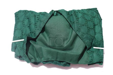 Foto de Blusa confeccionada en algodón puro casual de color verde femenino aislada sobre fondo blanco - Imagen libre de derechos