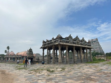 Téléchargez les photos : Ancien temple Shree Thillai Natarajar, Chidambaram - en image libre de droit