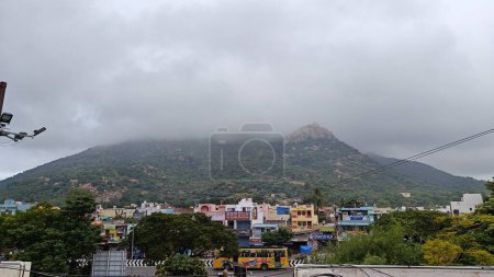 Téléchargez les photos : Belle vue sur le paysage de Hill Town Coimbatore, Tamil Nadu, Inde - en image libre de droit