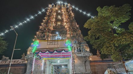 Foto de Arunachalesvara Swamy Temple Karthika Deepam Festival en Thiruvannamalai en Tamil Nadu, India - Imagen libre de derechos