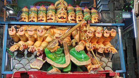 Téléchargez les photos : Statue de Ravana Vahana pour Arunachaleswarar au Karthika Deepam Festival Tiruvannamalai, Tamil nadu, Inde - en image libre de droit