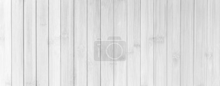 Téléchargez les photos : Panorama de bambou blanc fond texturé en bois - en image libre de droit