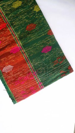 Tissé à la main avec un motif unique en provenance d'Indonésie, tissu ethnique multicolore texturé