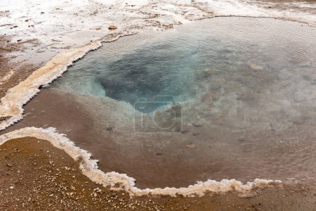 Foto de La piscina sur de Blesi Hot Spring en el valle de Haukadalur, Islandia - Imagen libre de derechos