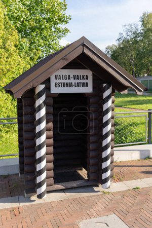 Valga, Estonie 07.24.2023 : Kiosque de contrôle à Valka et Valga à la frontière lettone et estonienne